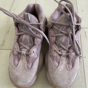 Adidas yeezy 500 size 5.5